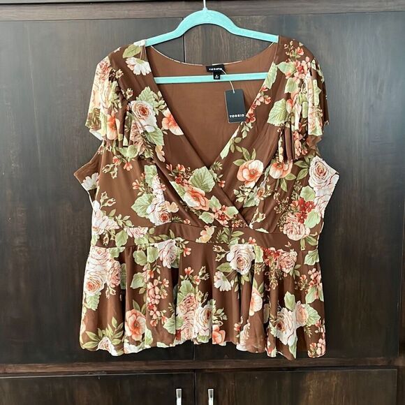 NWT TORRID STRETCH MESH SURPLICE RUFFLE SLEEVE TOP SIZE 3X - Picture 2 of 5